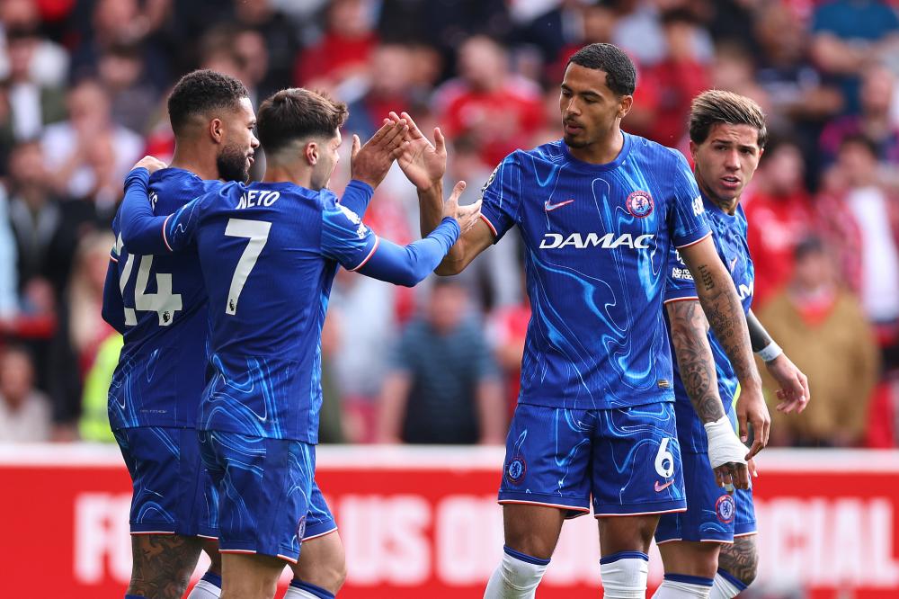 罗马税前年薪排名：迪巴拉1290万断崖领跑，利昂-贝利650万第2